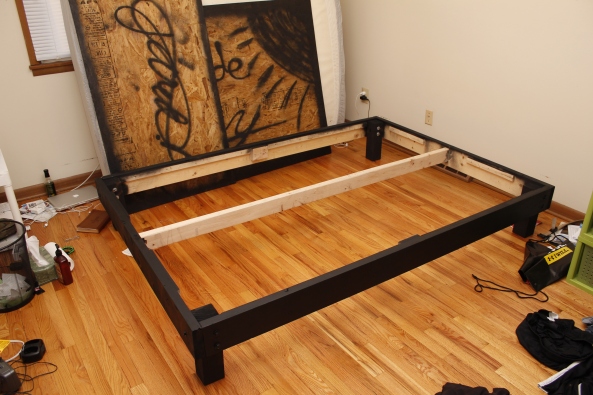 Build Simple Queen Platform Bed Frame Plans DIY knock down 
